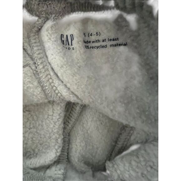 Size S (5yrs) Gap/Old Navy Bundle - Picture 6 of 7